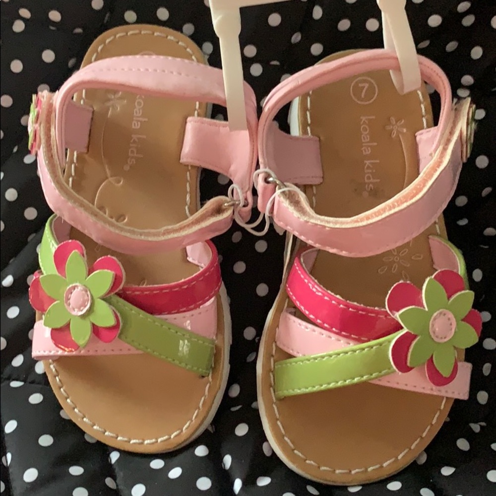 Girls sandals